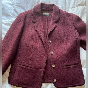 Geiger of Austria women’s blazer in burgundy